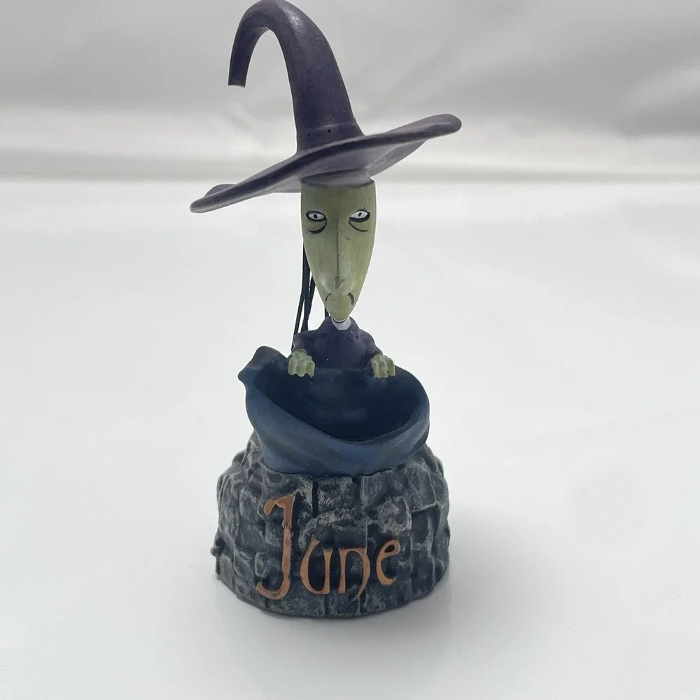 Nightmare‎ Before Christmas Perpetual Calendar Figurine Set of 3 -Damaged Read